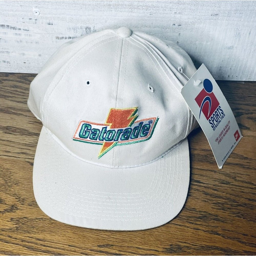 New Gatorade Sports Specialties White Snapback Hat Logo NWT Vintage Nike READ